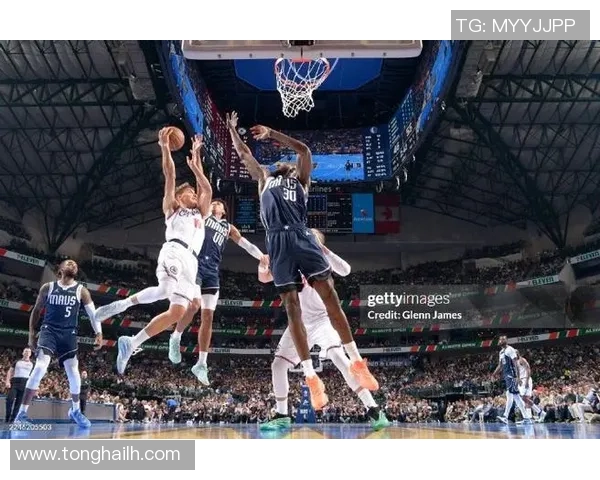 快船与独行侠激战回放8月24日精彩瞬间重温与分析