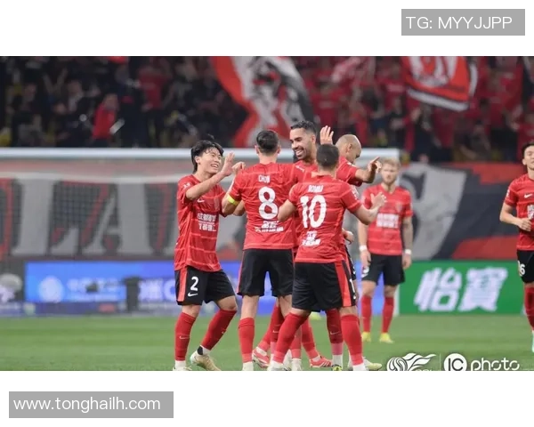 甲府风林与大分三神激战正酣比赛结果引发球迷热议 甲府风林与大分三神激战正酣比赛结果引发球迷热议