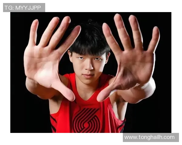 杨瀚森次战低开高走！末节扣篮接连盖帽，全场2分2帽，但仍需前进